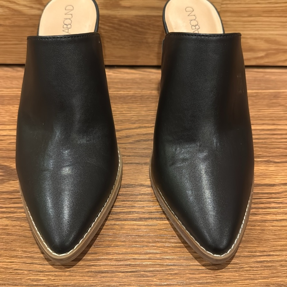 MAYA-PU ABOUND  pointed block heels black mules. Size 9 1/2 M - Picture 3 of 14
